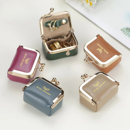 3894 Small Leather Jewelry & Coin Case